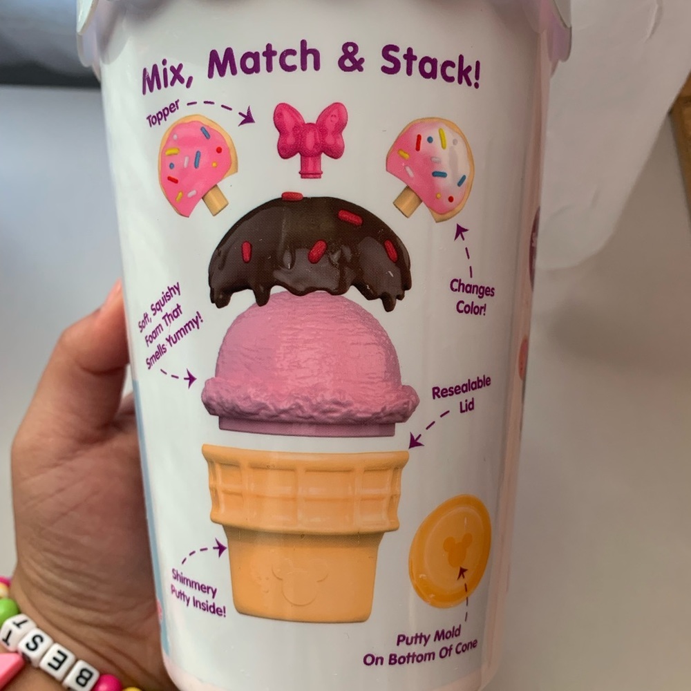 Disney D-Lectables Ice Cream - Picture 6 of 7